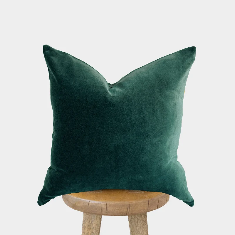 Round Pillows for Boho-Style InteriorsGreen Velvet - 18" | 22"