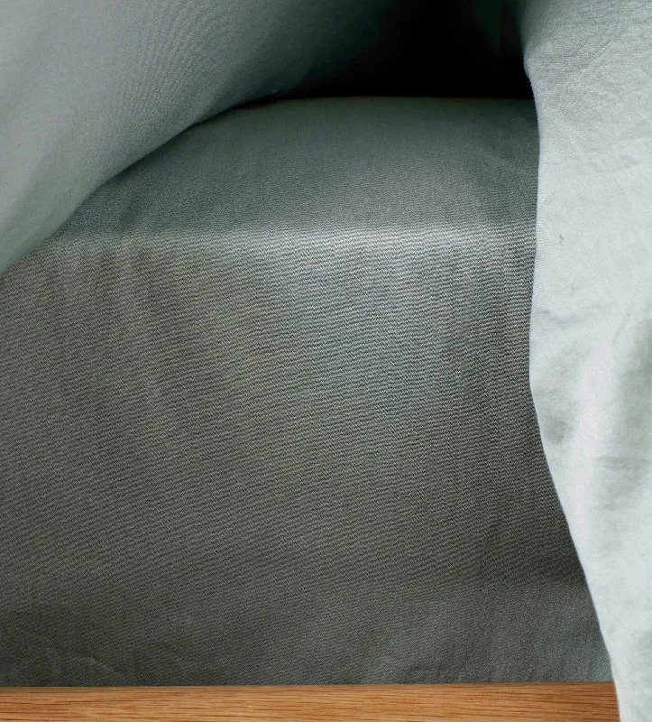 Rayon - Cotton Sheets for a Breathable and Soft BlendSage Super Soft 100% Cotton Fitted Sheet