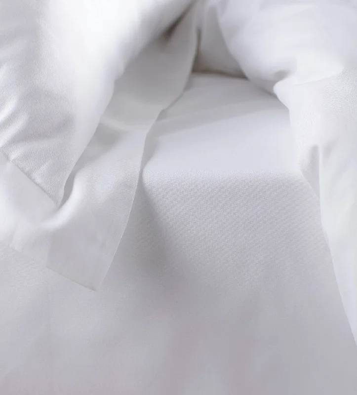 Moisture - Wicking Cotton Sheets for a Dry and Comfortable SleepWhite Petworth 100% Cotton 400 Thread Count Fitted Sheet