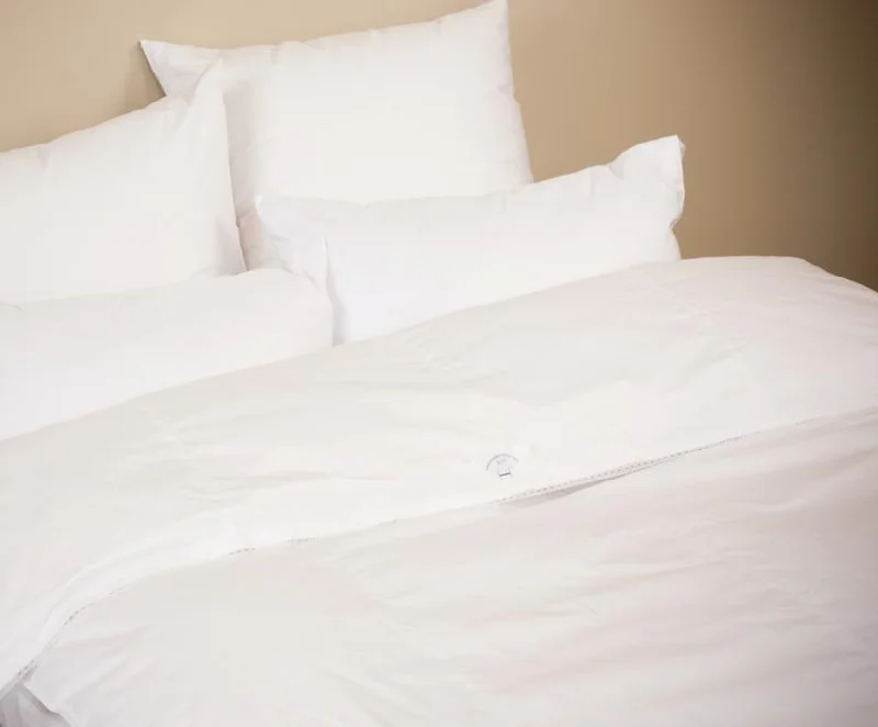 Duvet covers suitable for use with synthetic - filled comfortersBAVARIAN Model Down Duvet (Mid-weight)