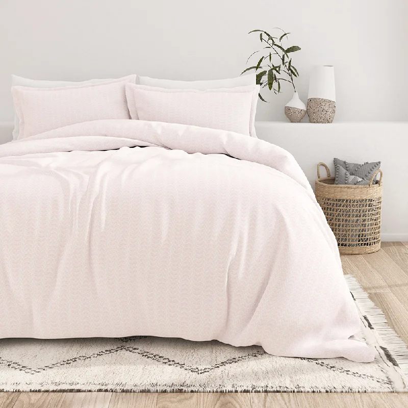 Hypoallergenic duvet covers for allergy - prone individualsClassic in Pink Pattern 3-Piece Duvet Cover Set