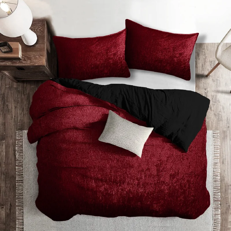 Bamboo - derived duvet covers with antibacterial and moisture - wicking propertiesJuno Velvet Red Bedding