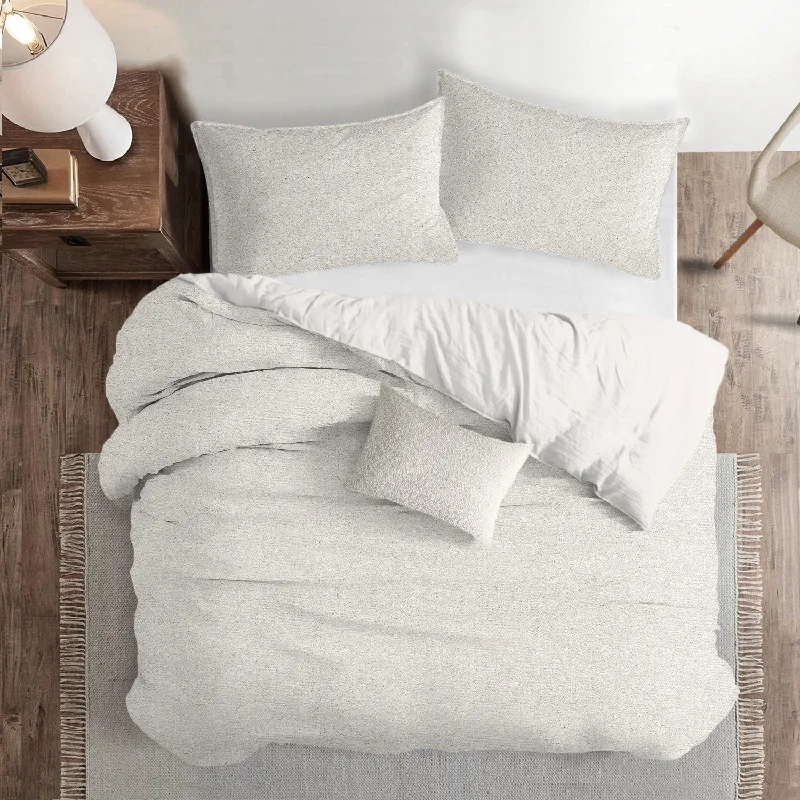 Light - blocking duvet covers for a better sleep during the dayKendra Champagne Bedding