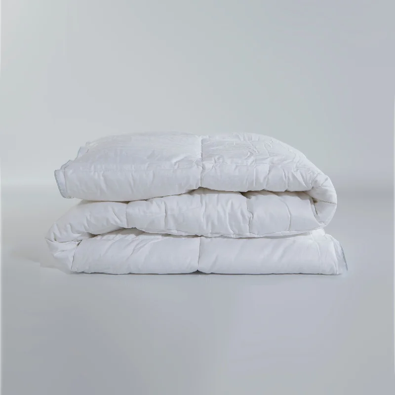 Twin XL duvet covers designed for extra - long twin beds, often used in college dormsPure Siberian Goose Down Duvet