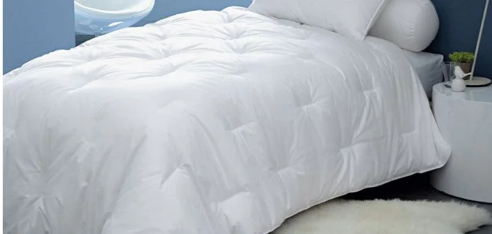 Duvet covers to pair with down comforters for maximum warmthSYNTHETIC DOWN DUVET - 4 Season